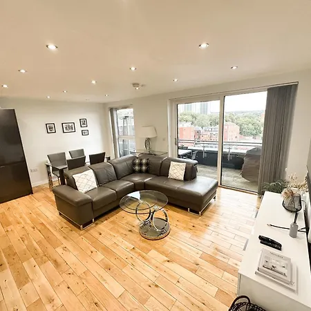 Luxury 3 Bedroom Apt. Leeds Centre Apartment Leeds (West Yorkshire)