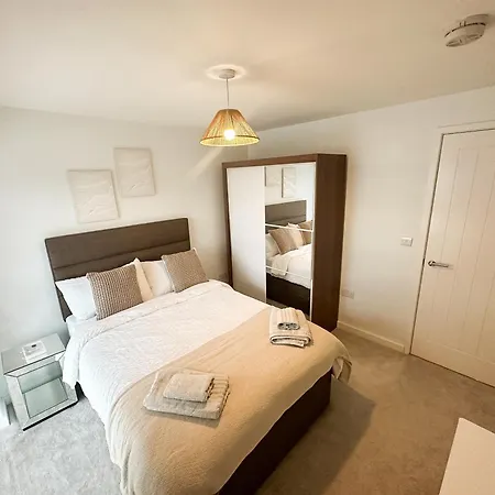 Luxury 3 Bedroom Apt. Leeds Centre Apartment *